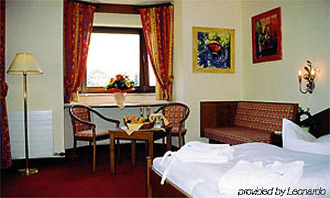 Familienhotel Christoph Елмау Стая снимка
