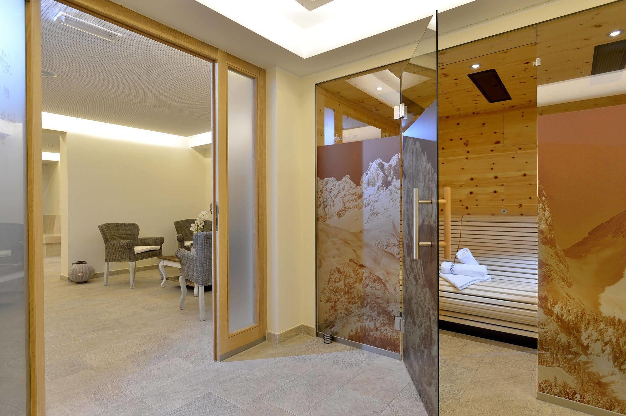 Familienhotel Christoph Елмау Екстериор снимка